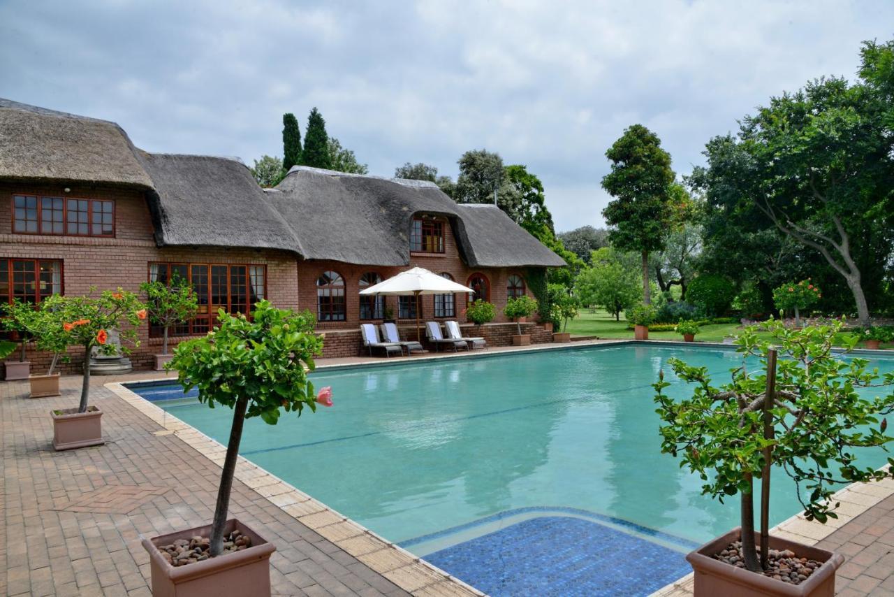 Owls Loft Guest House Midrand Exteriör bild