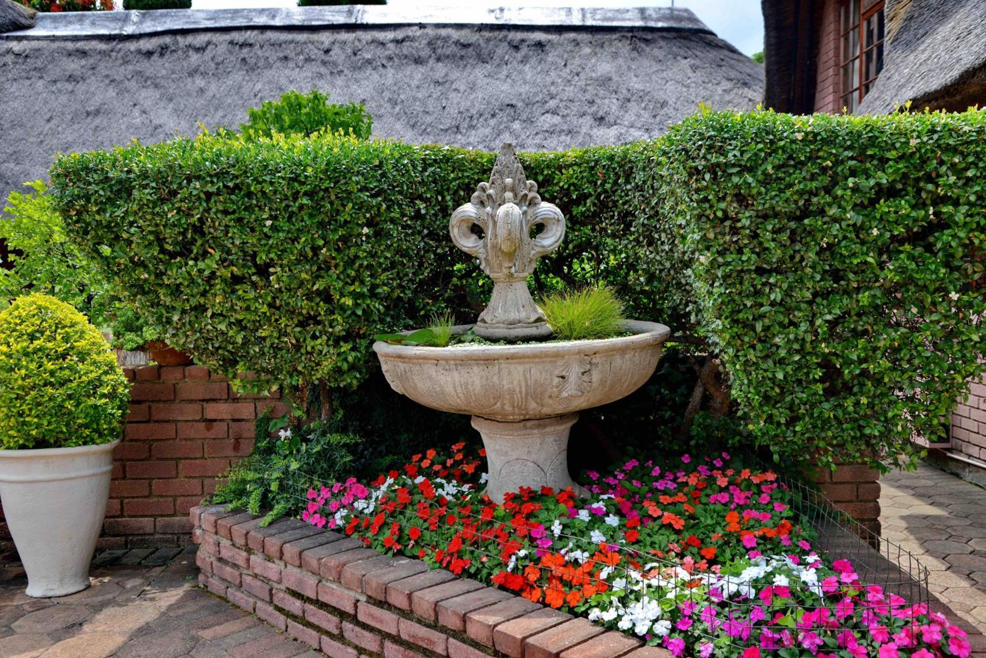 Owls Loft Guest House Midrand Exteriör bild