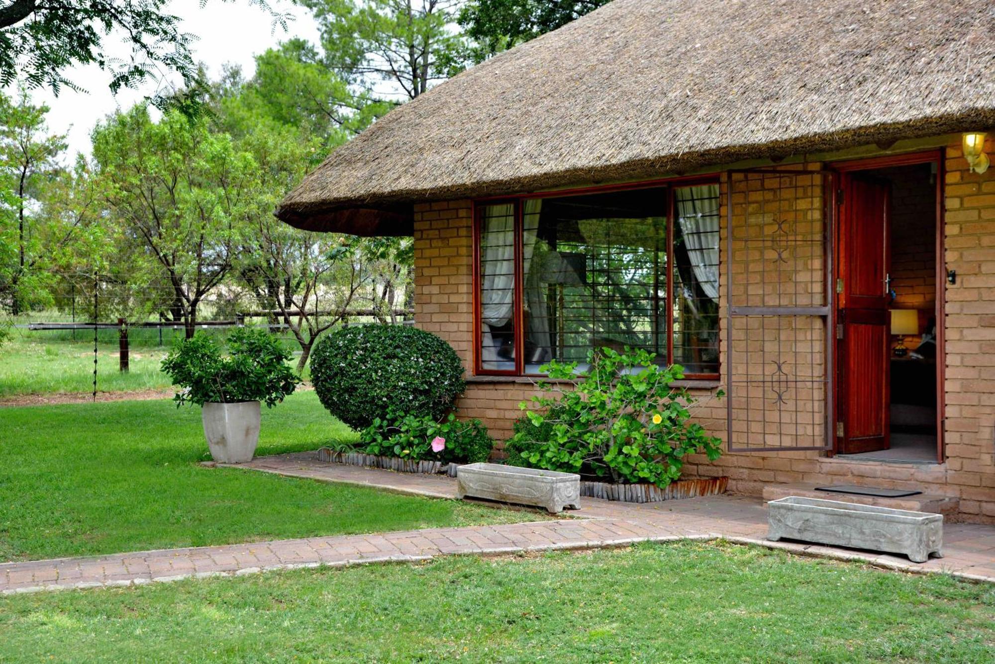 Owls Loft Guest House Midrand Exteriör bild